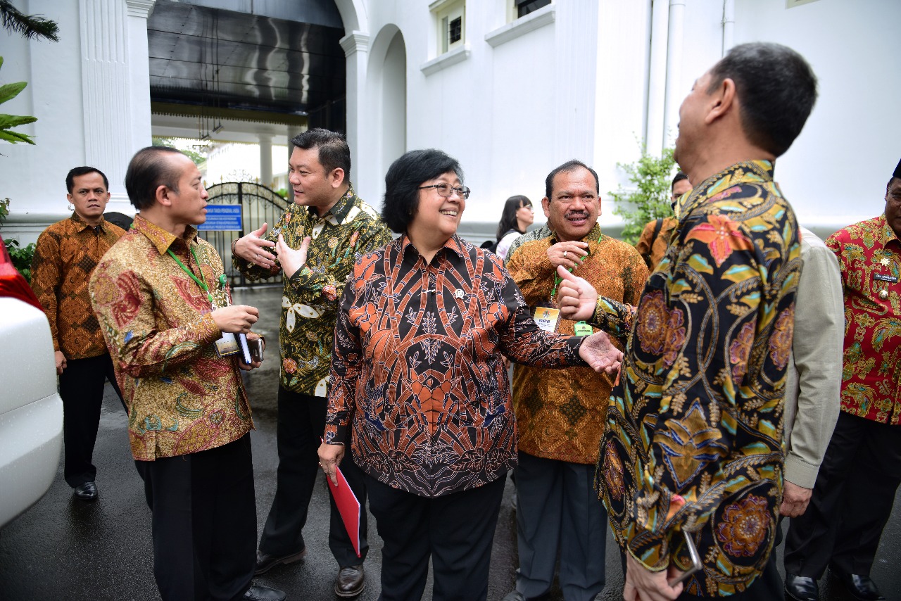 PPID | Kementrian Lingkungan Hidup Dan Kehutanan | Menteri Siti Ajak ...